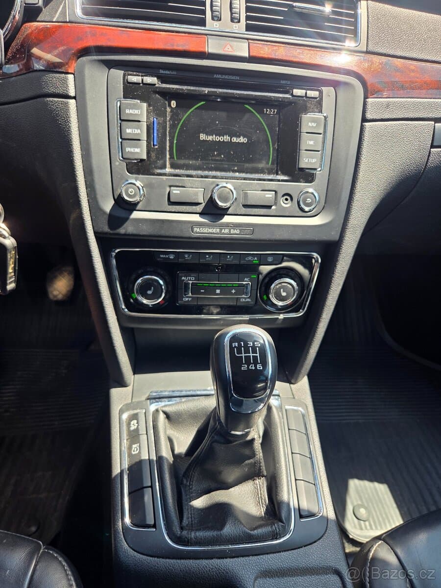 2010 Škoda SUPERB - 10