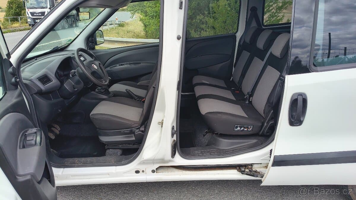 2015 Fiat DOBLO - 10