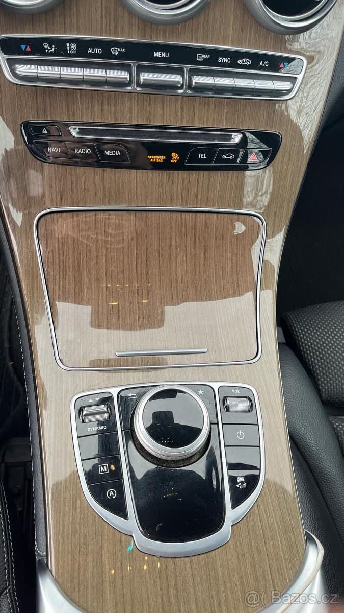 2017 Mercedes-Benz GLC - 10