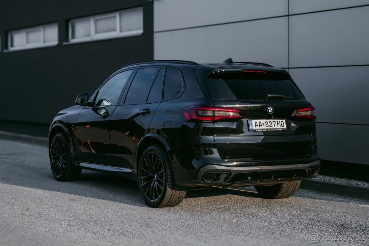 2021 BMW X5 - 10