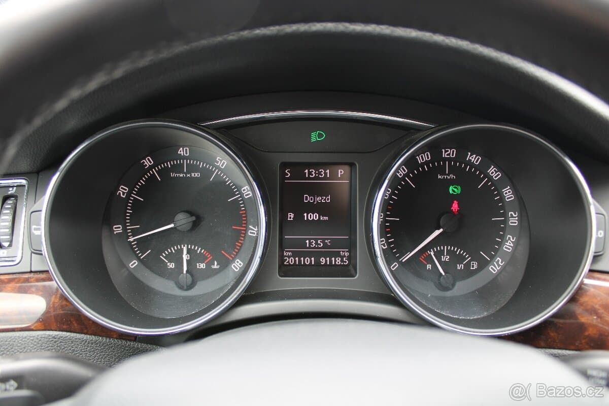2014 Škoda SUPERB - 10