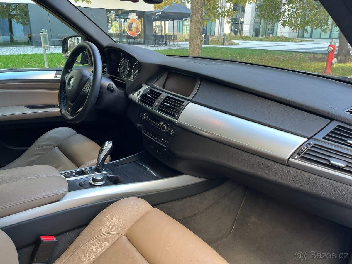 2008 BMW X5 - 10
