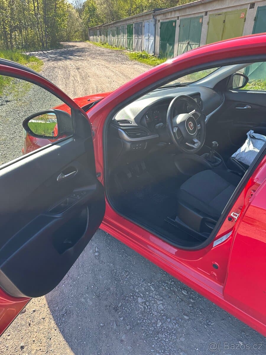 2019 Fiat TIPO - 10