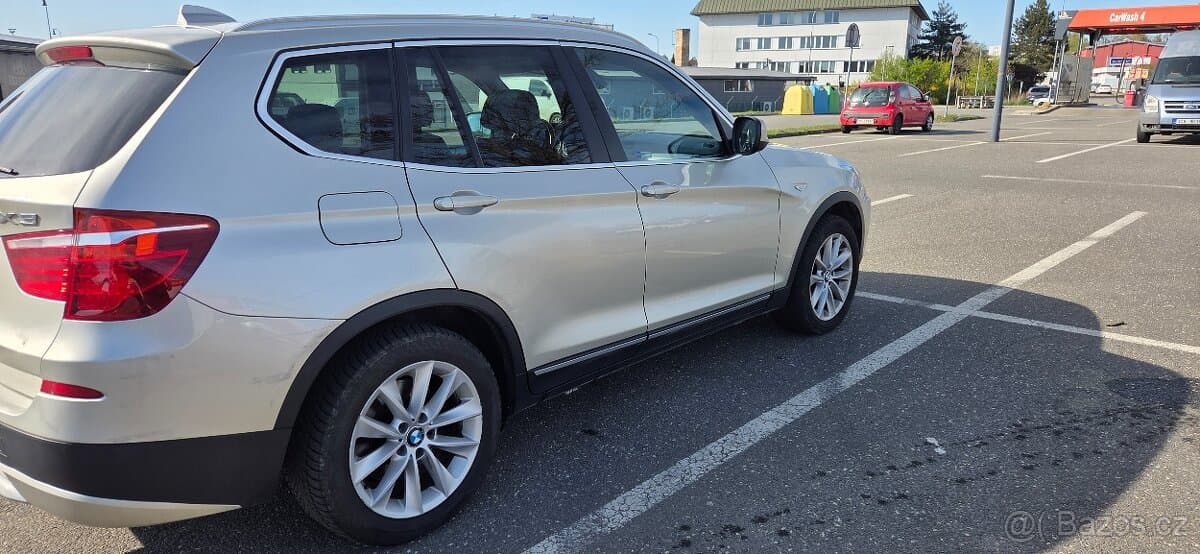 2011 BMW X3 - 10