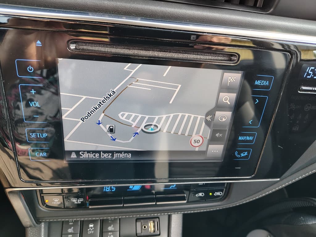 2018 Toyota AURIS - 10