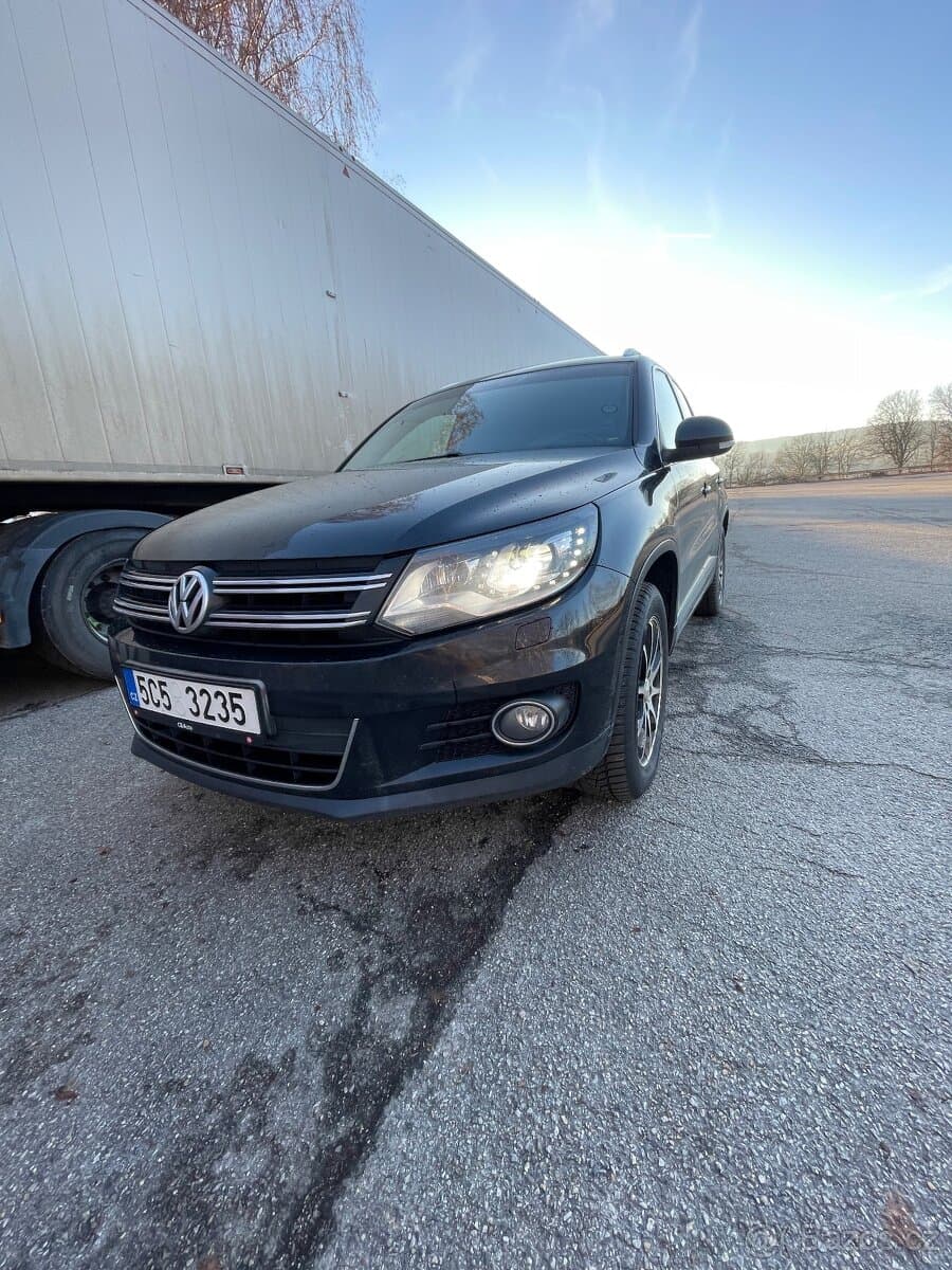 2012 Volkswagen TIGUAN - 10