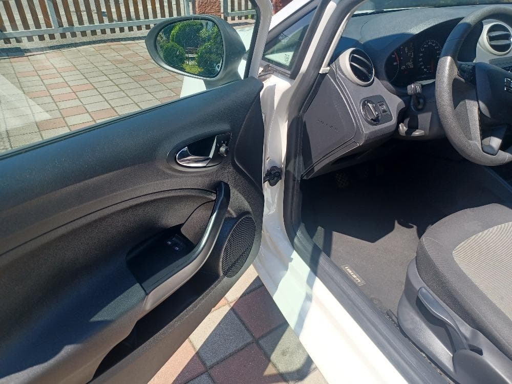 2016 Seat IBIZA - 10