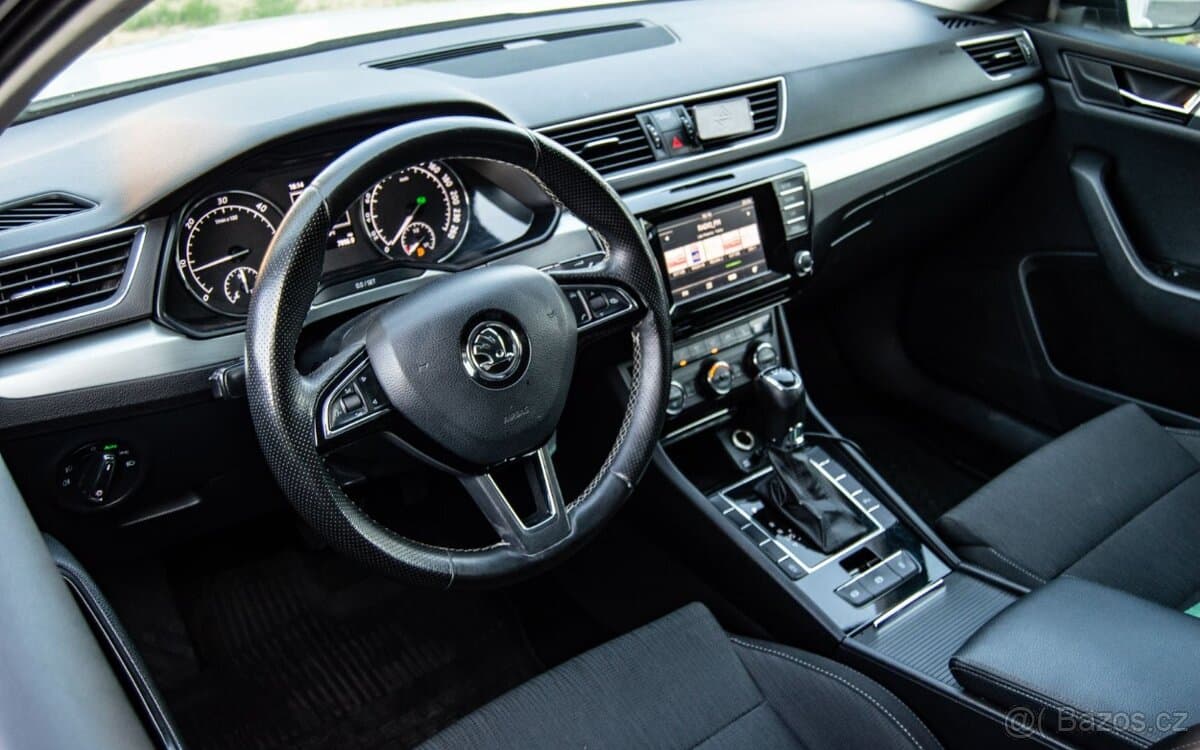 2016 Škoda SUPERB - 10