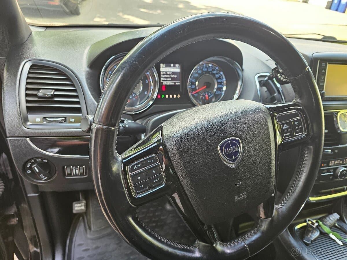 2014 Lancia VOYAGER - 10