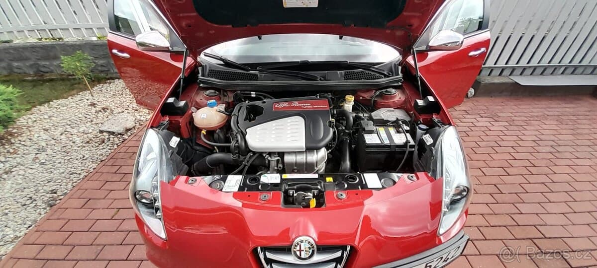 2015 Alfa Romeo GIULIETTA - 11