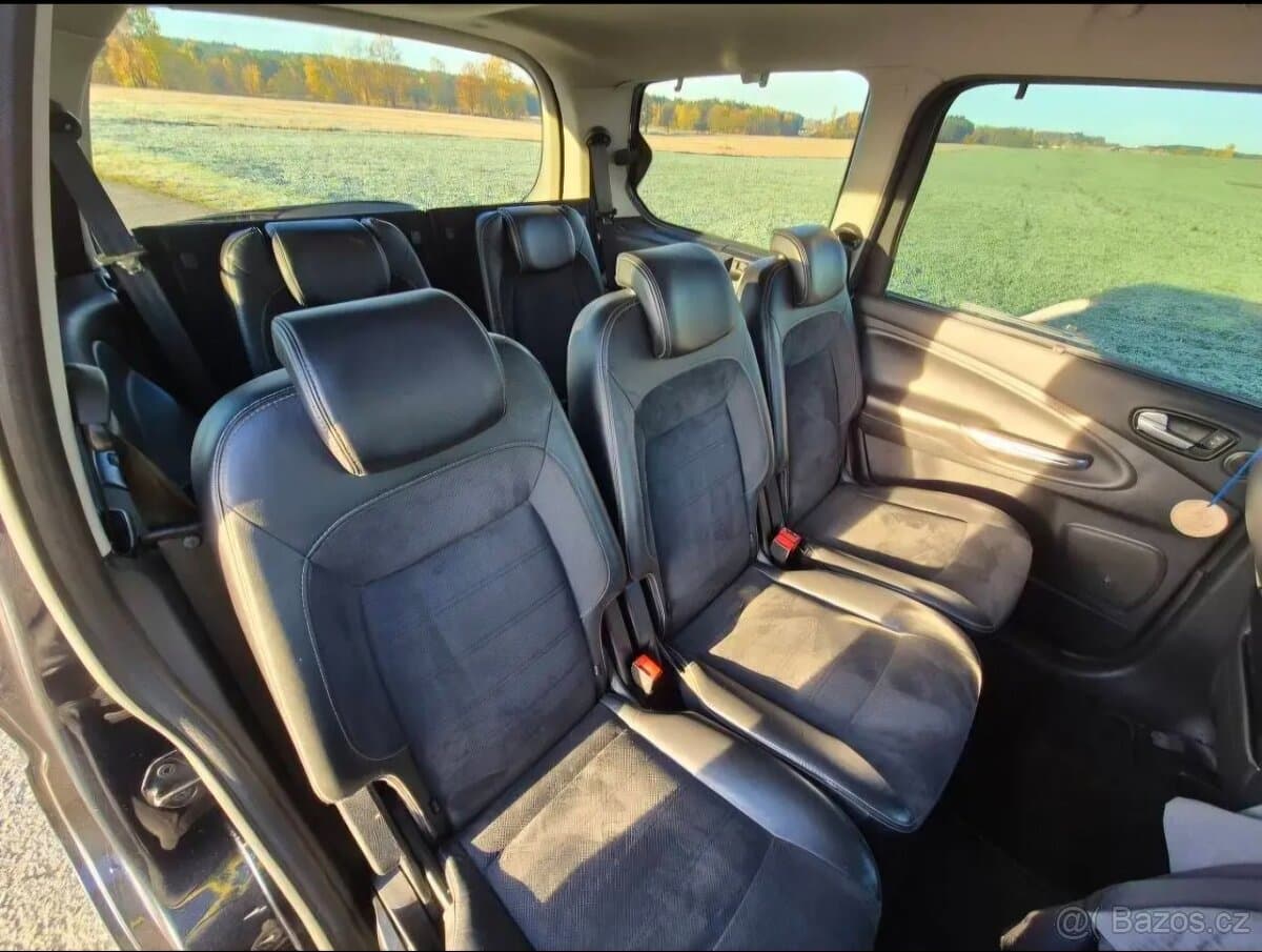 2012 Ford GALAXY - 11
