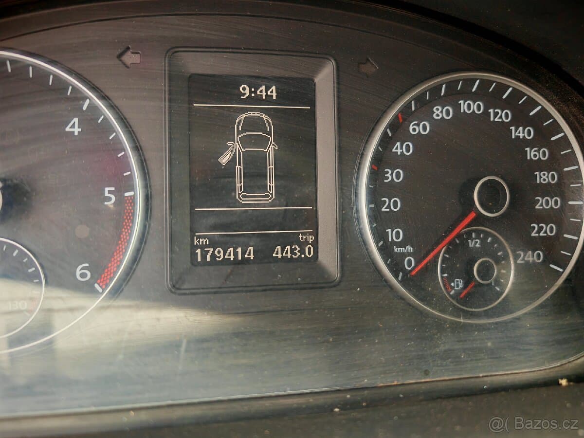 2011 Volkswagen CADDY - 11