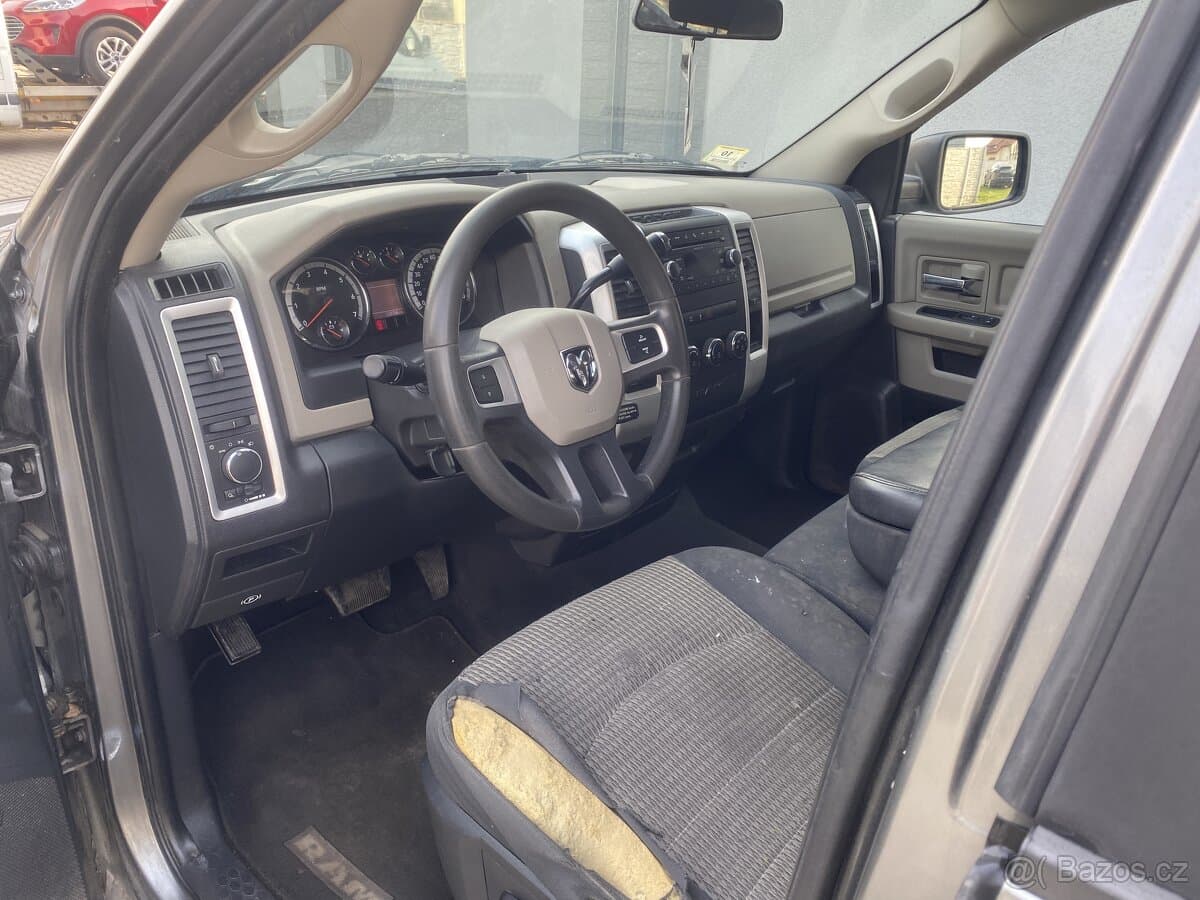 Dodge RAM - 11