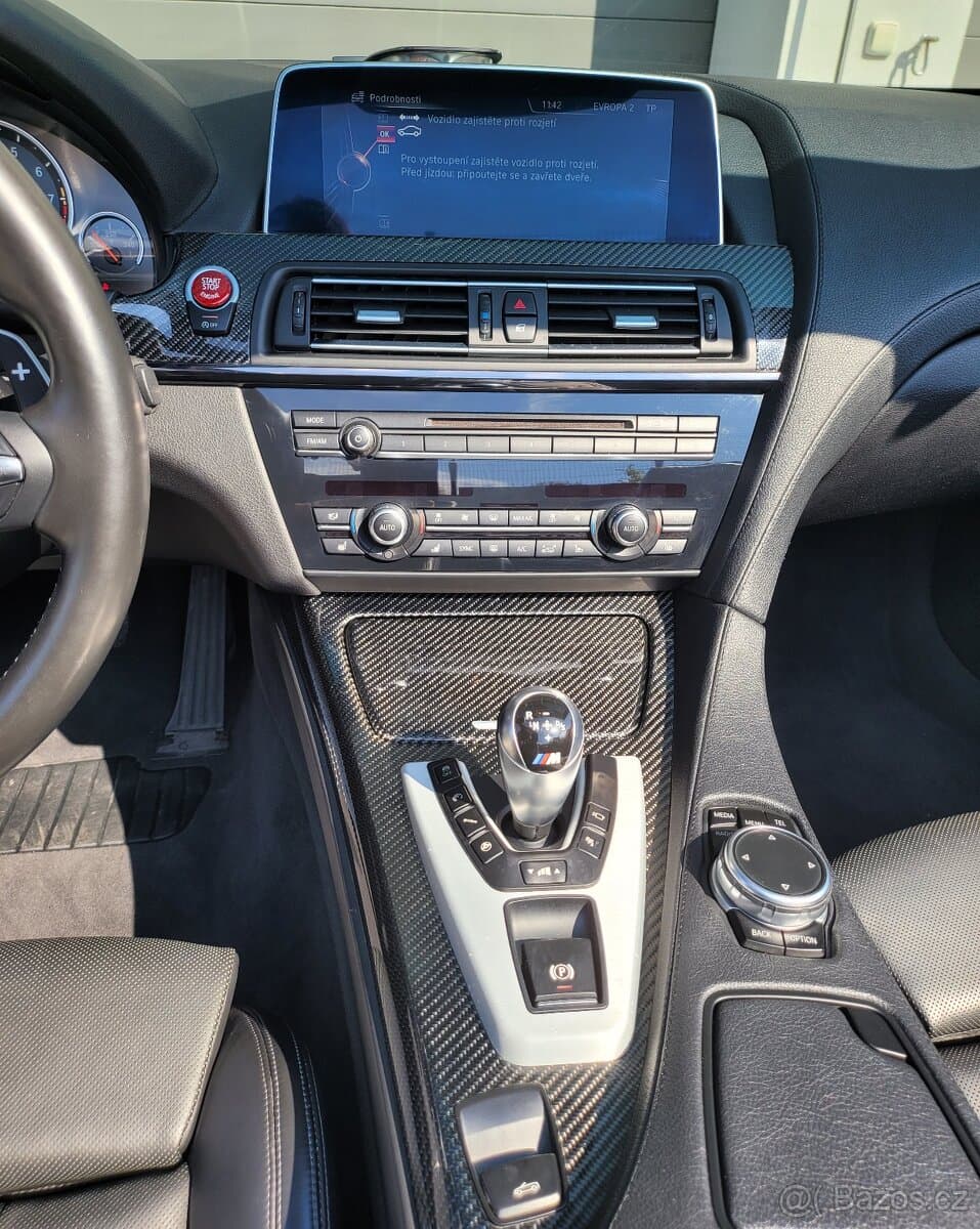 2015 BMW M6 - 11