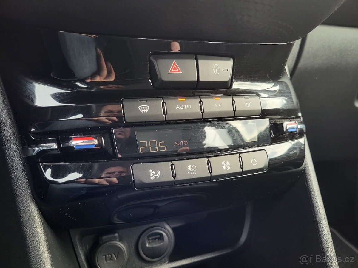 2019 Peugeot 2008 - 11