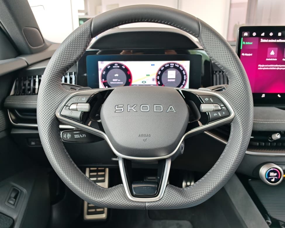 2025 Škoda SUPERB - 11