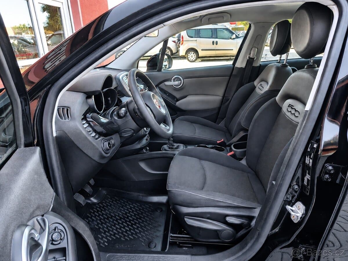 2015 Fiat 500X - 11