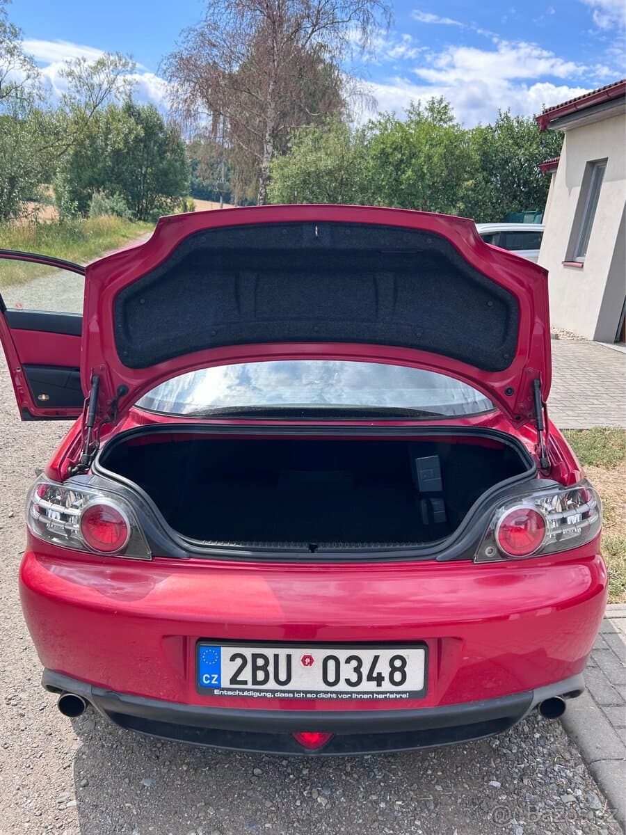 Mazda RX-8 - 11