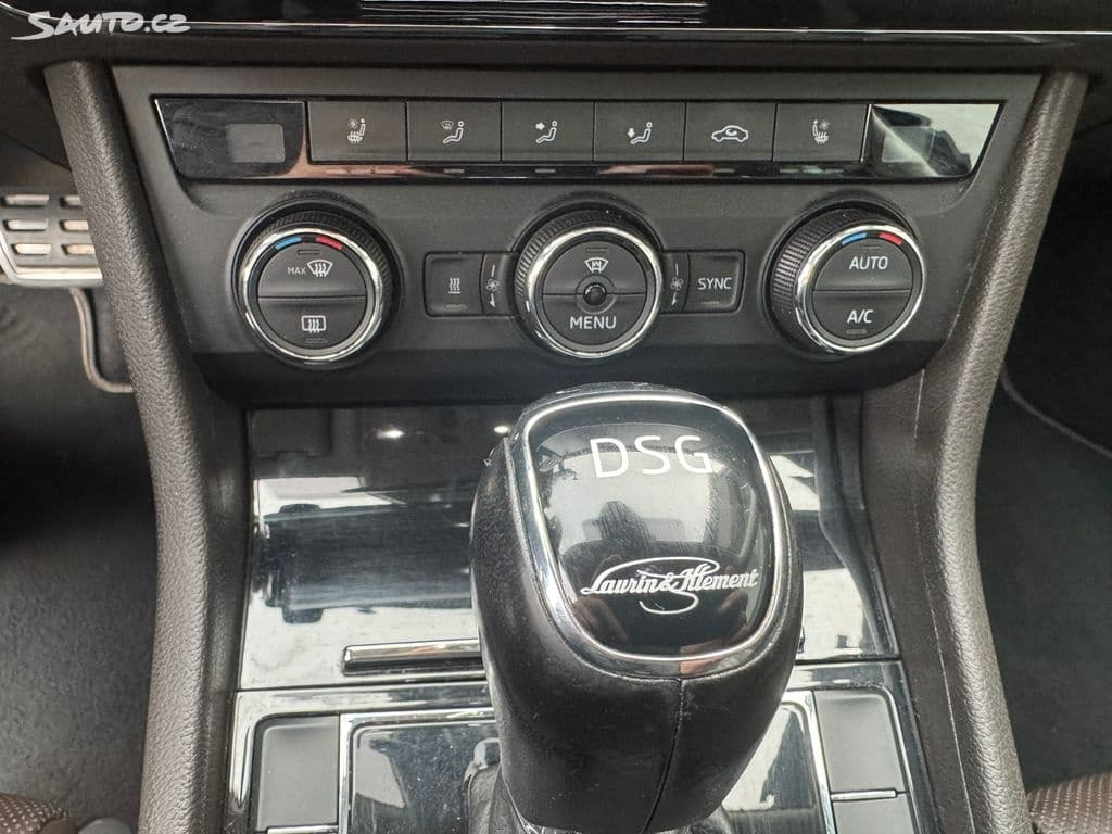 2016 Škoda SUPERB - 11