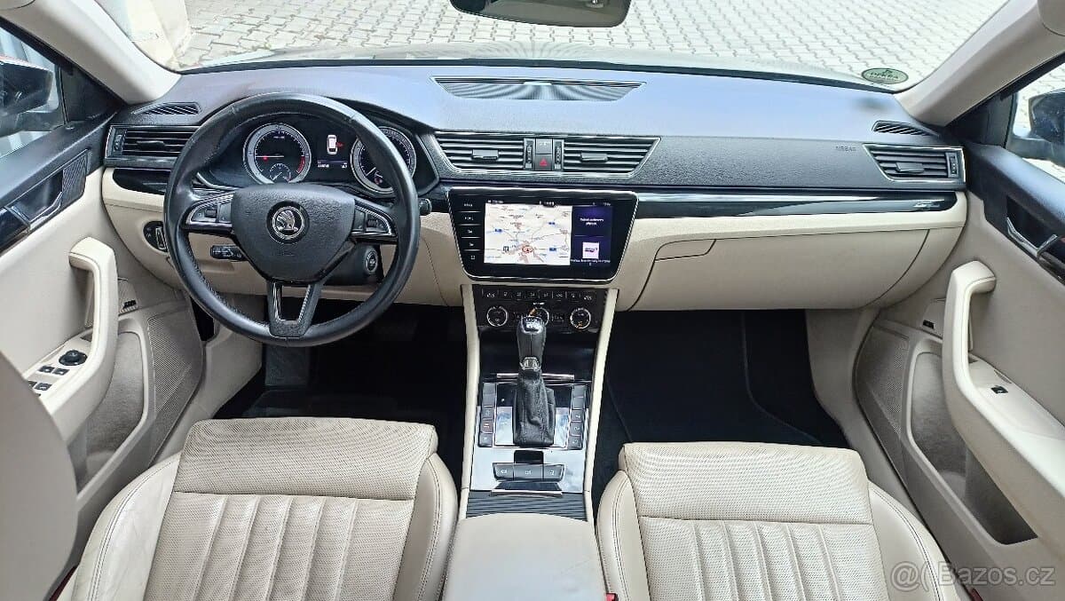 2017 Škoda SUPERB - 11