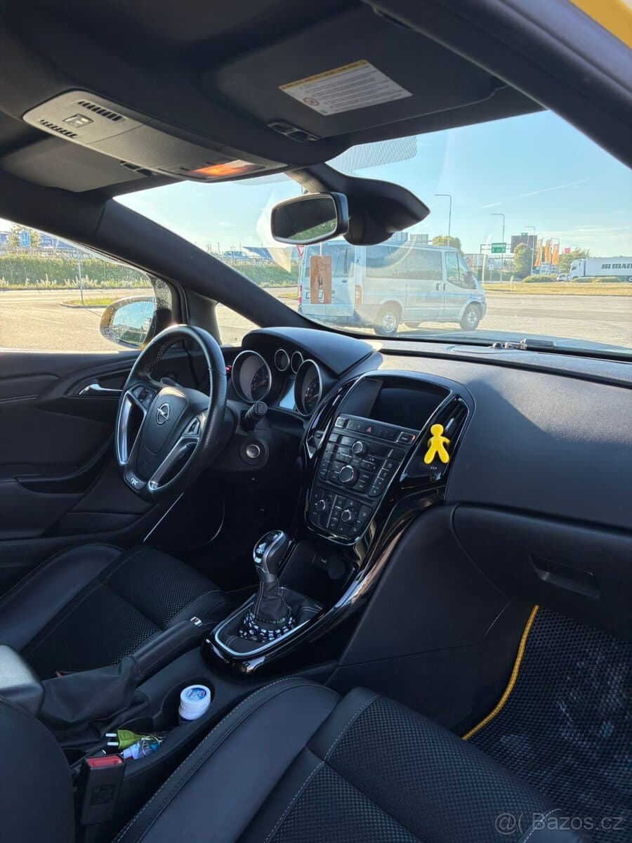 2018 Opel ASTRA - 11