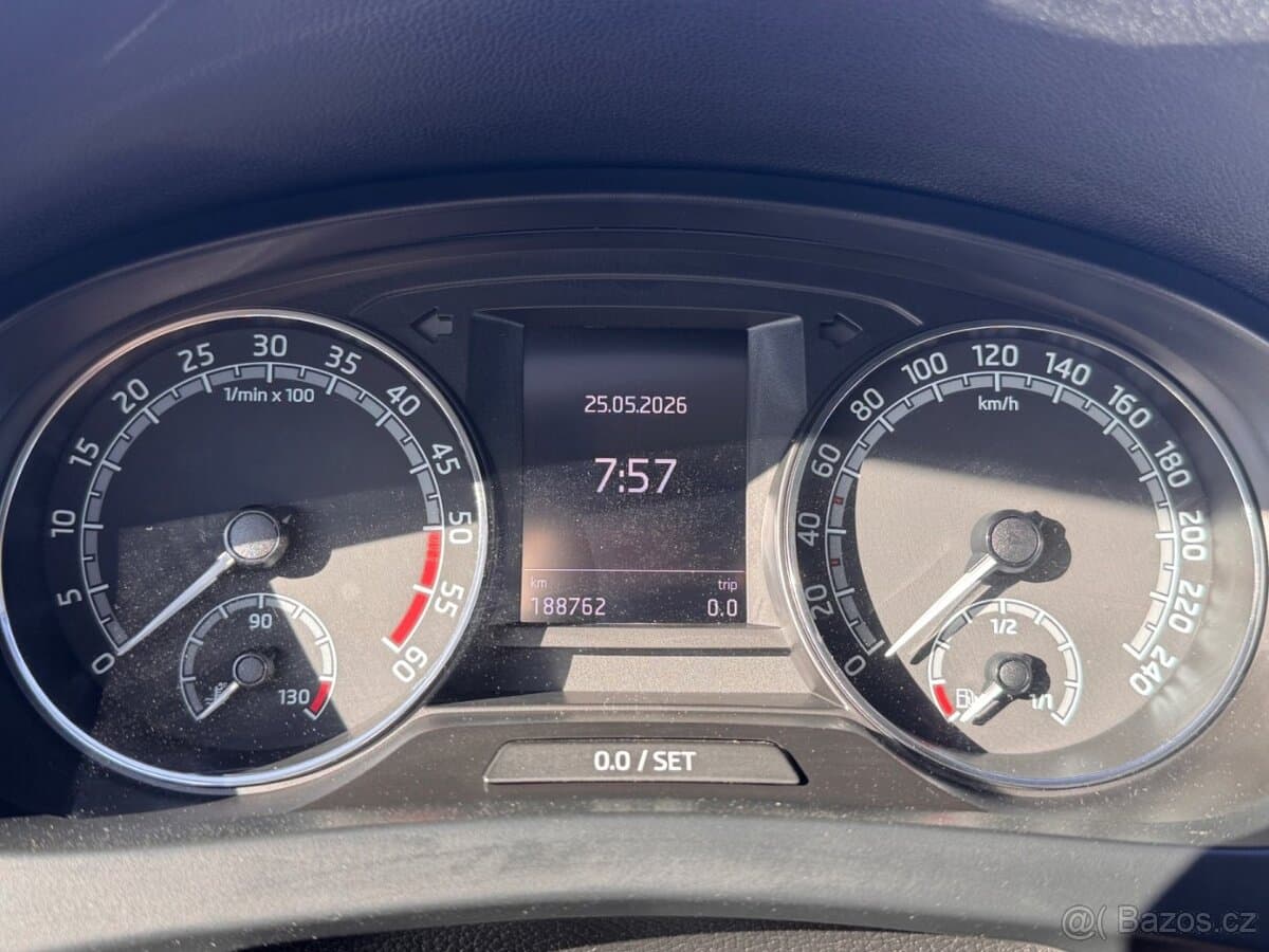 2017 Škoda RAPID - 11