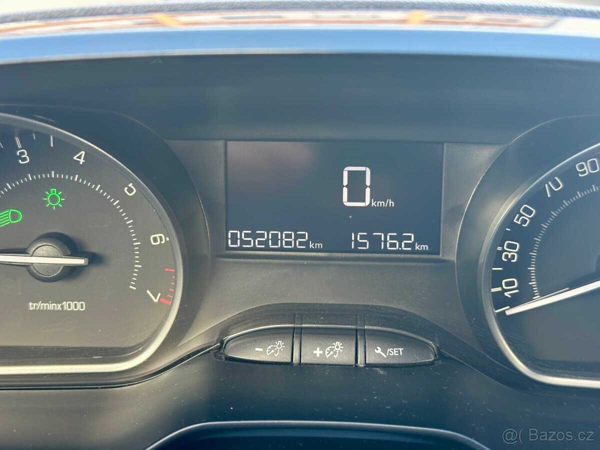 2019 Peugeot 2008 - 11