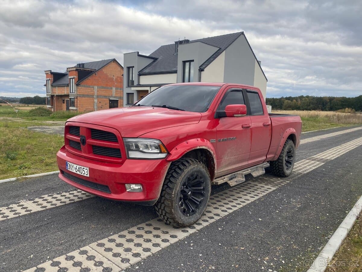 2011 Dodge RAM - 11