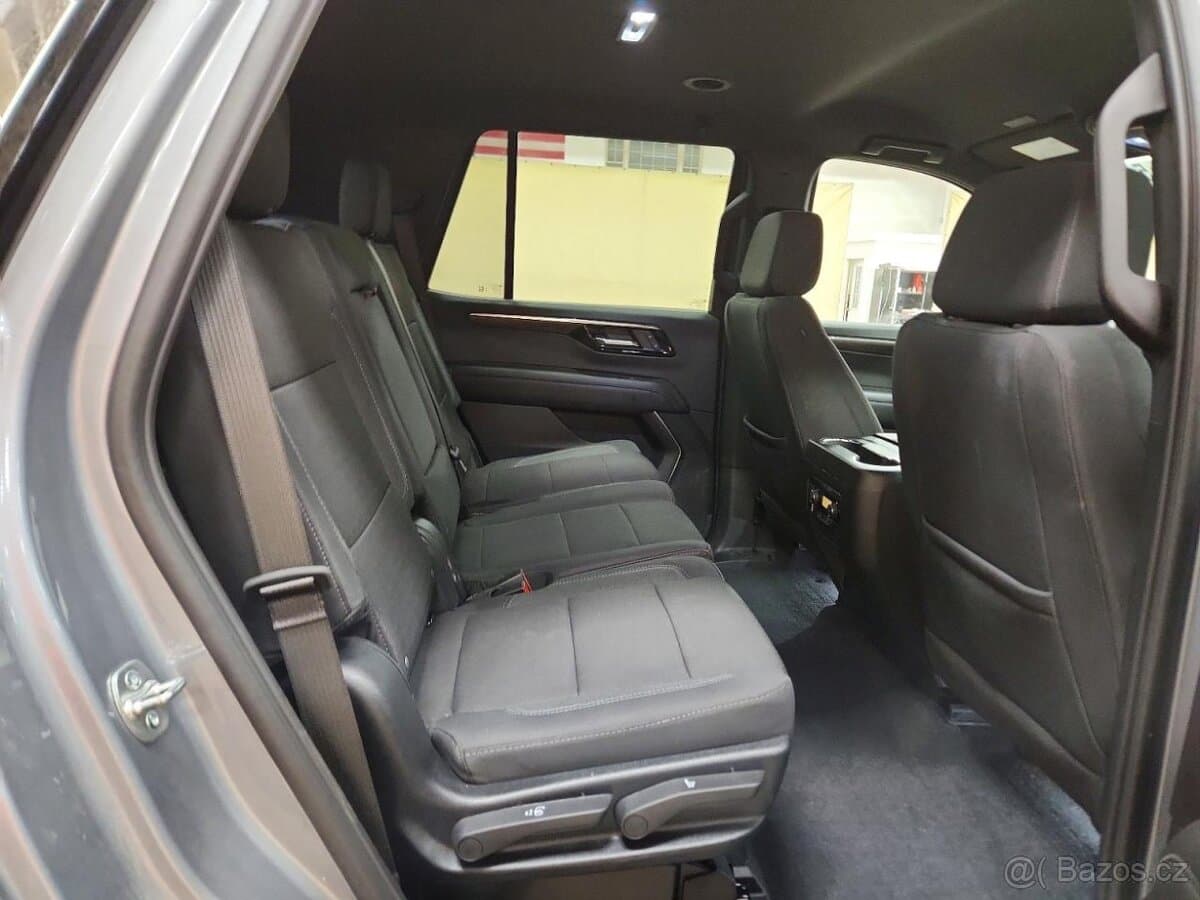 2025 Chevrolet TAHOE - 11