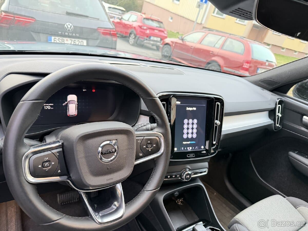 2023 Volvo C40 - 11
