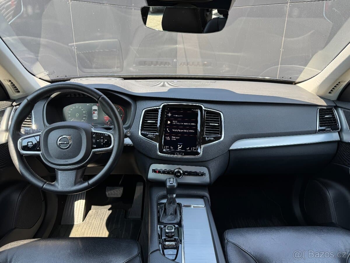 2017 Volvo XC90 - 11