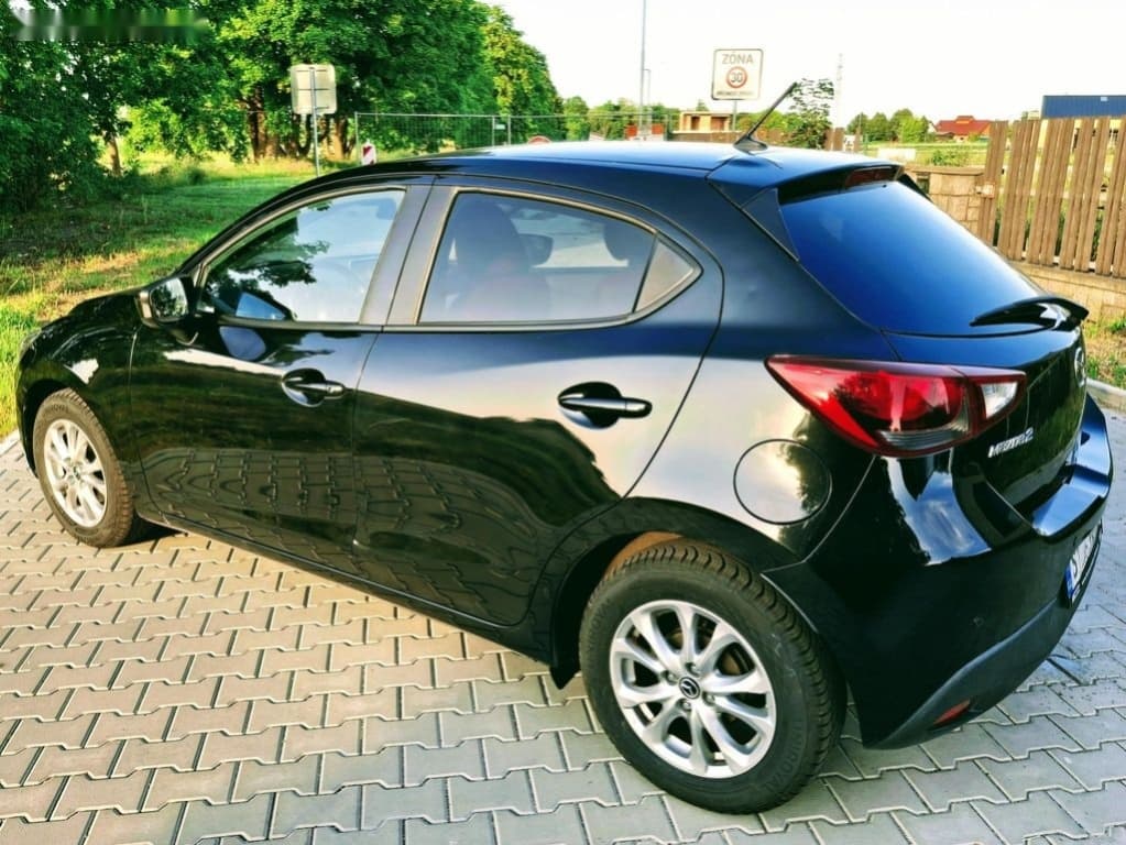 2015 Mazda 2 - 11