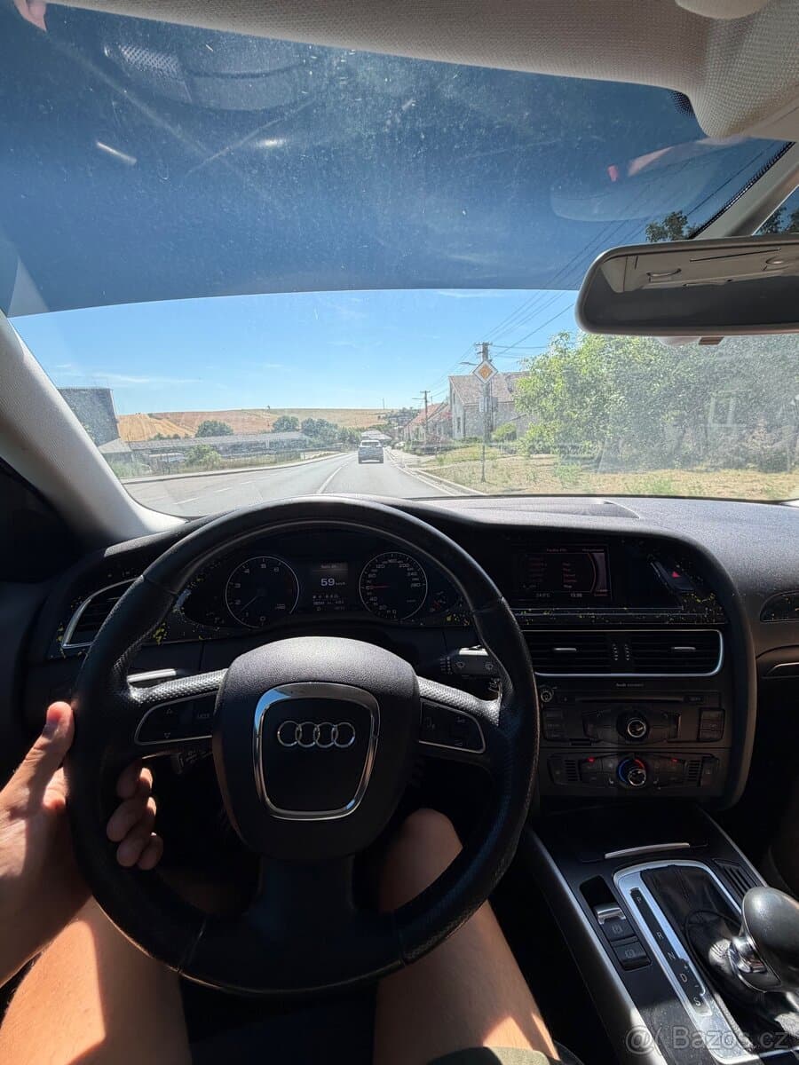 2009 Audi A4 - 11