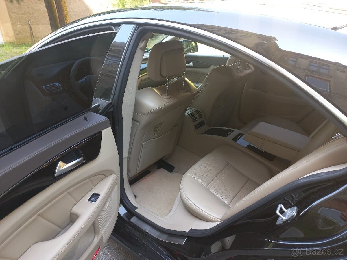 2011 Mercedes-Benz CL-CLASS - 11