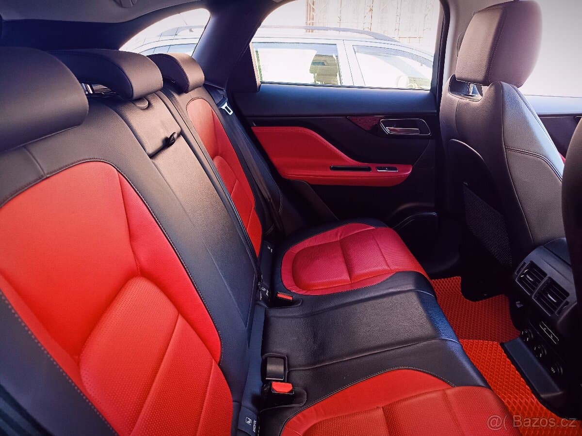 2016 Jaguar F-PACE - 11