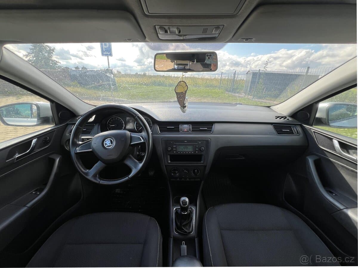 2013 Škoda RAPID - 11