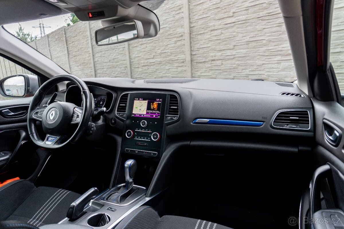2018 Renault MEGANE - 11