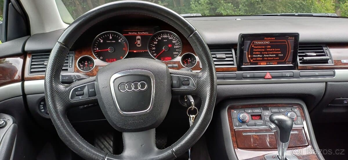 2009 Audi A8 - 11