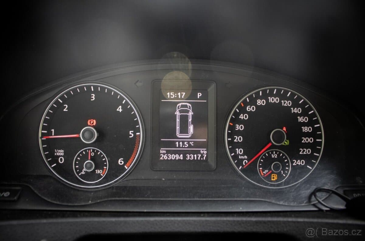 2013 Volkswagen CARAVELLE - 11