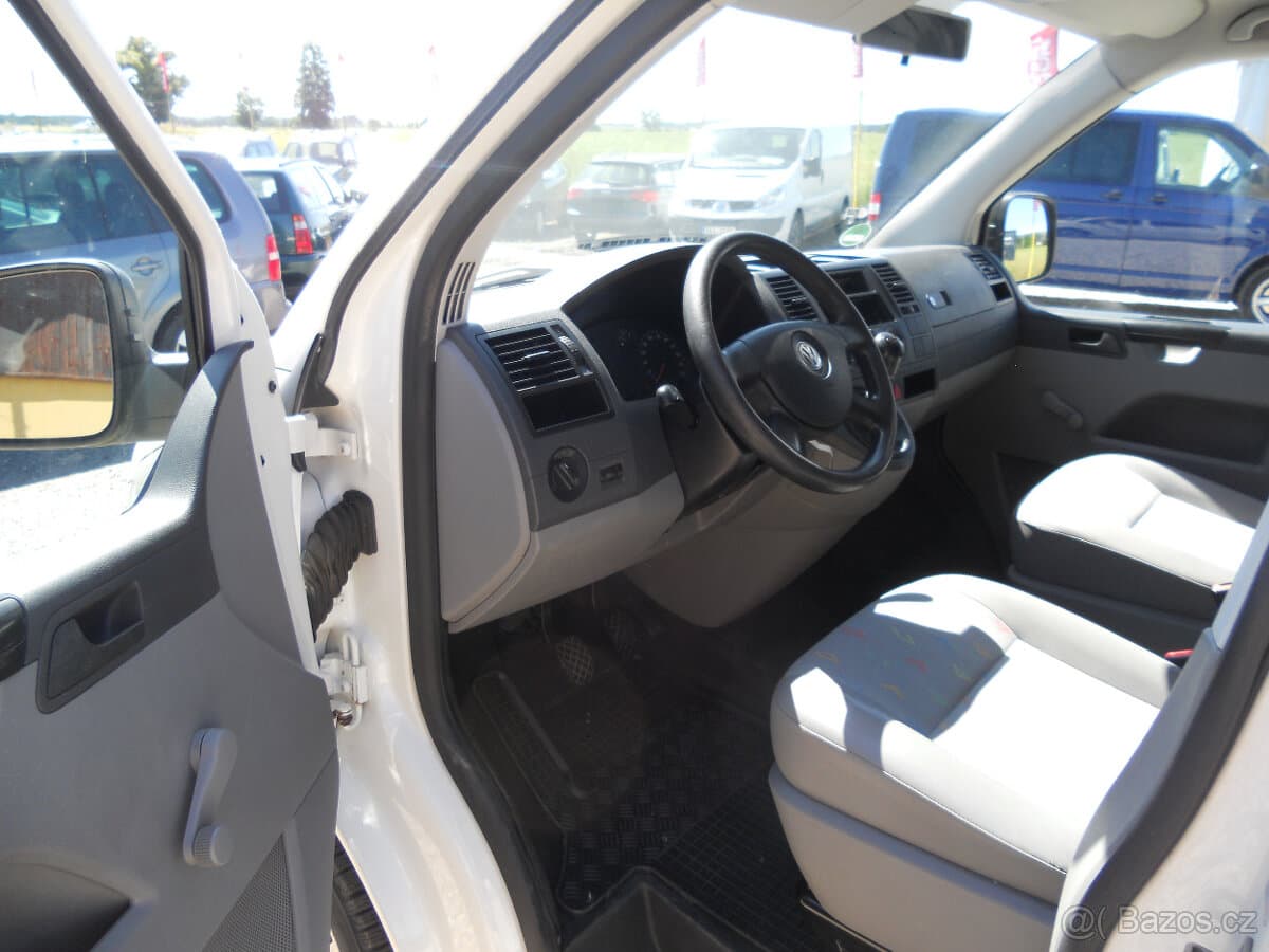 2009 Volkswagen TRANSPORTER - 11