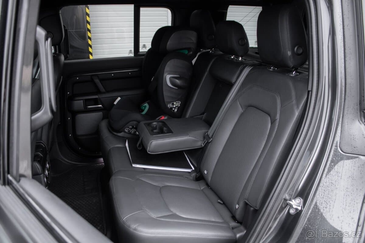 2023 Land Rover DEFENDER - 11