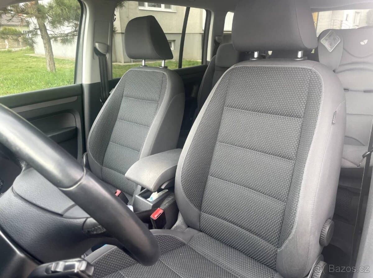 2010 Volkswagen TOURAN - 11