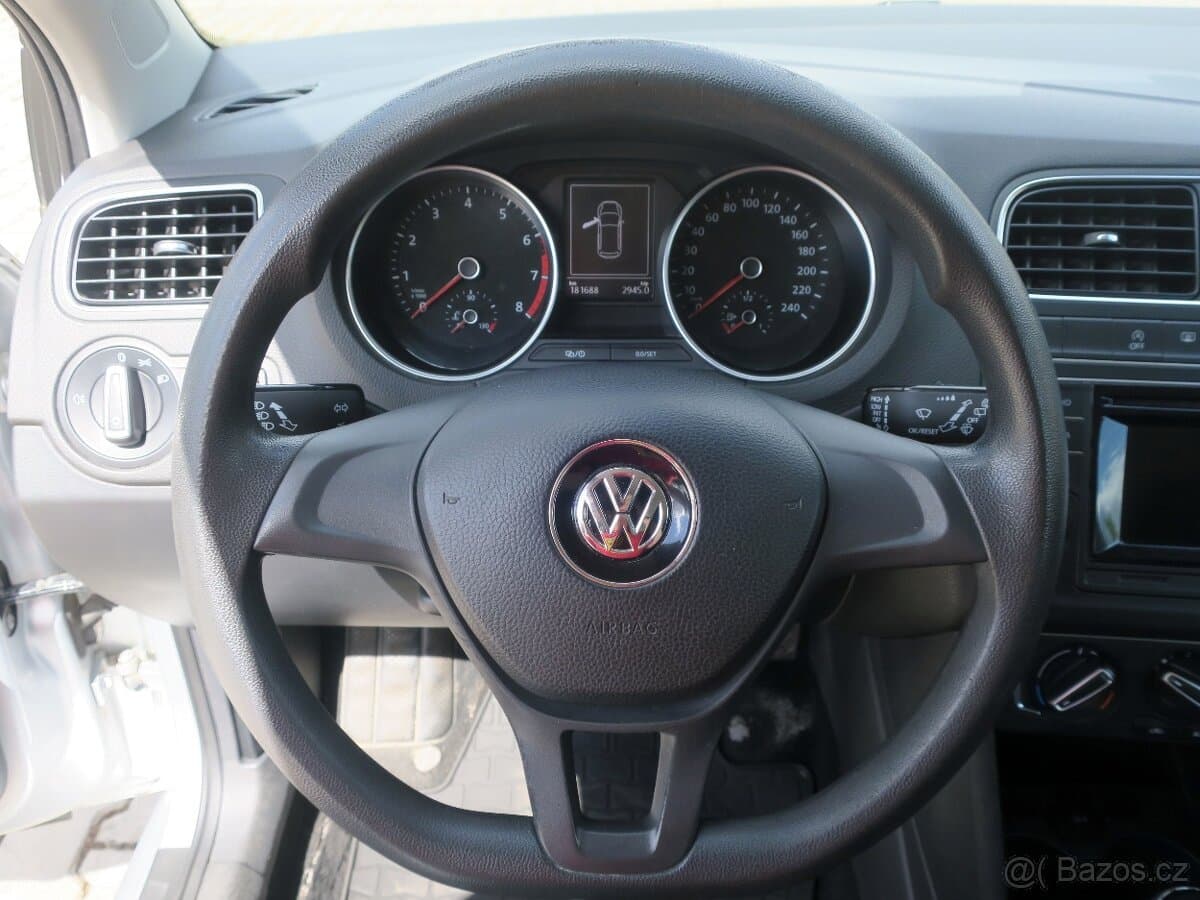 2014 Volkswagen POLO - 11