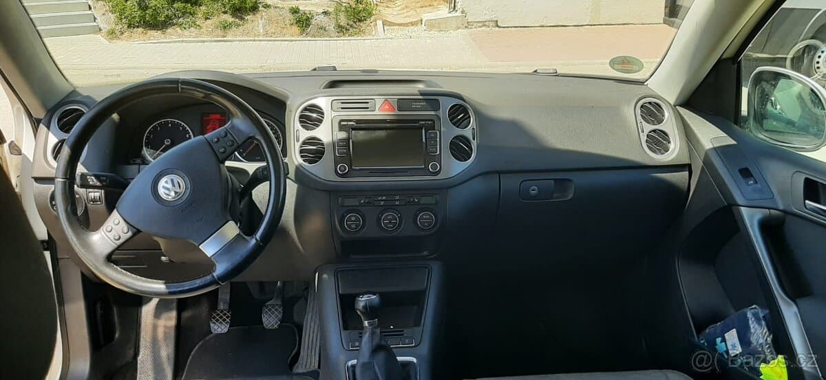 Volkswagen TIGUAN - 11