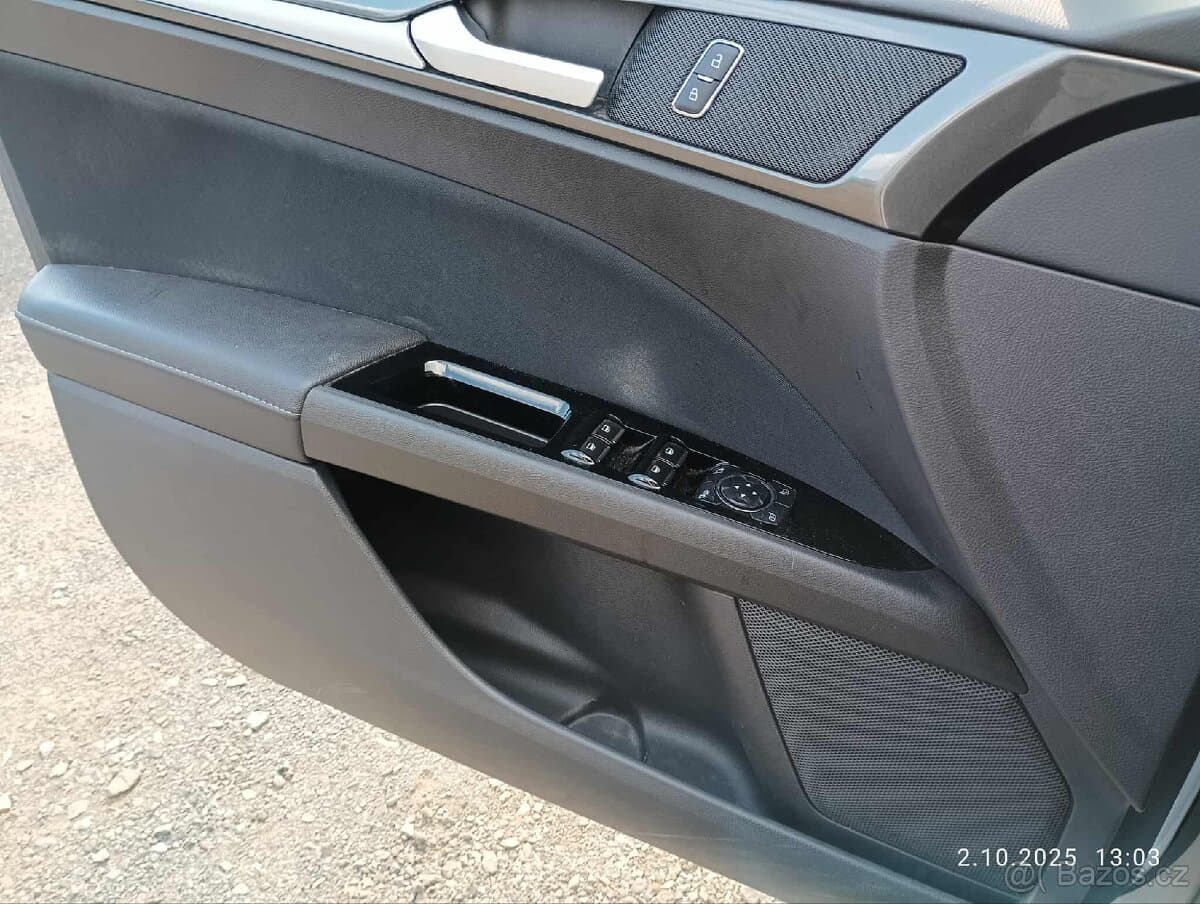 2020 Ford MONDEO - 11