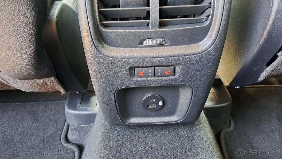 2022 Ford KUGA - 11