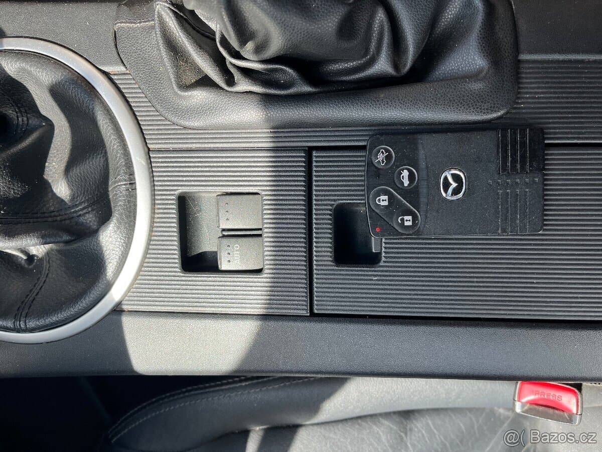 2006 Mazda MX-5 - 11