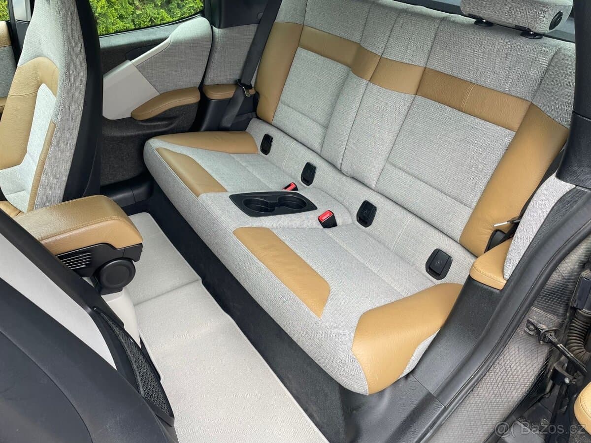 2014 BMW i3 - 11