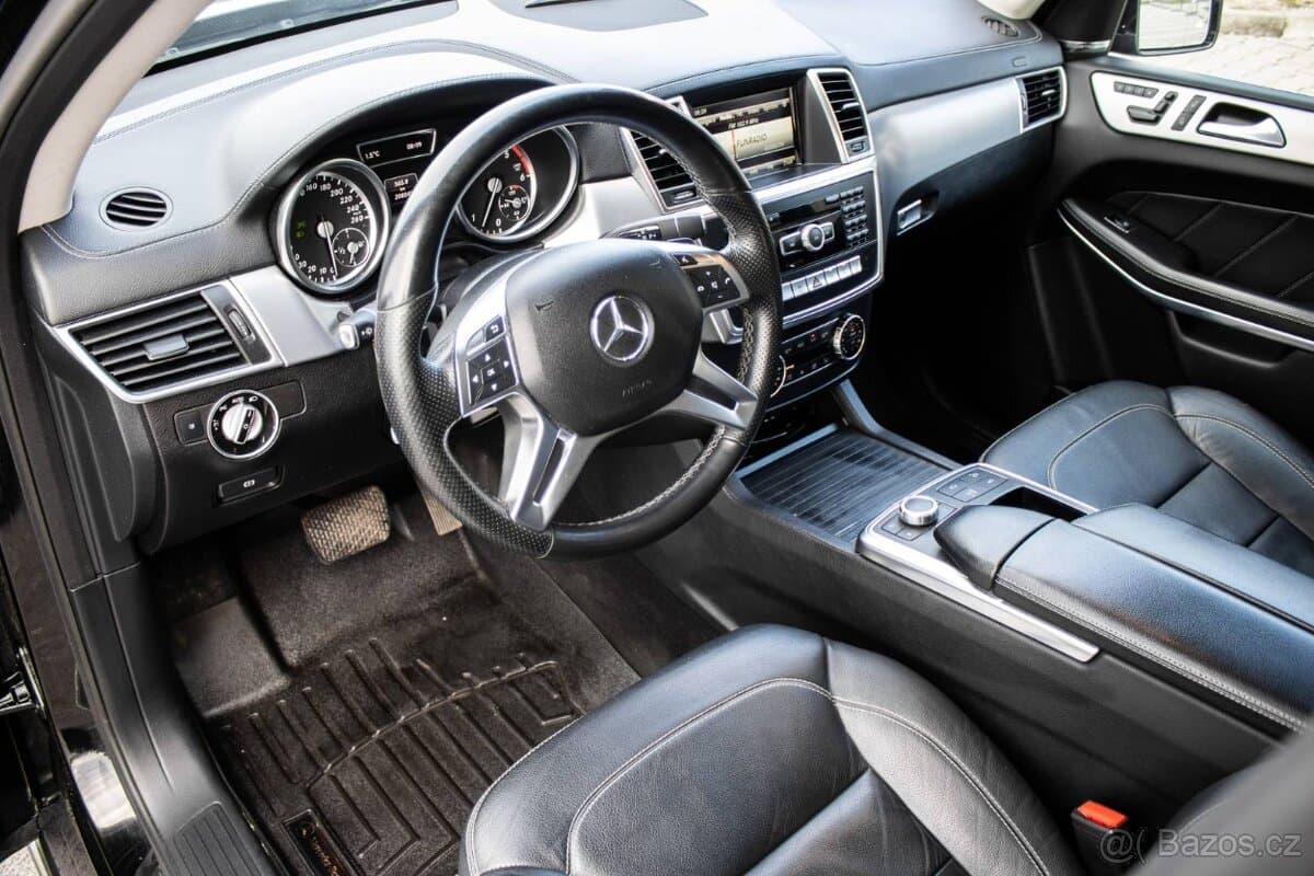 2015 Mercedes-Benz GL - 11