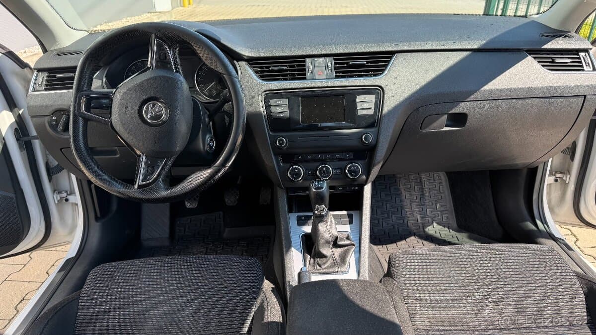 2015 Škoda OCTAVIA - 11